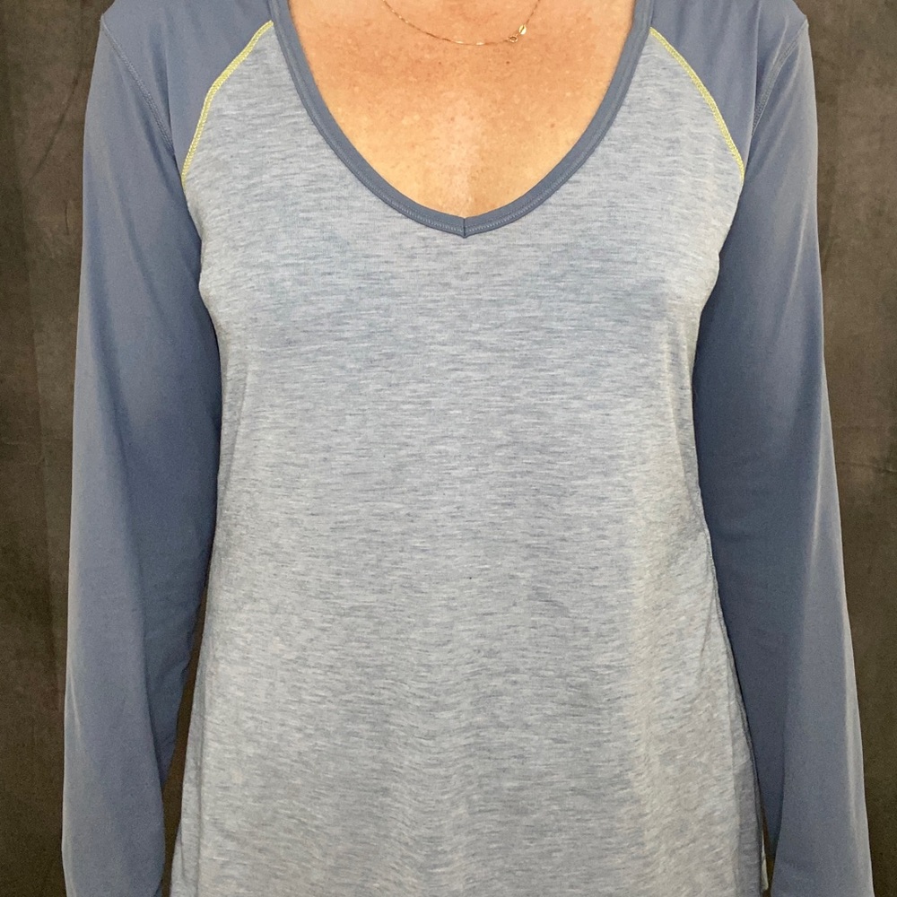 BROOKS Pure Project long Sleeve Running Shirt Women's Size SMALL Ruched Ties
